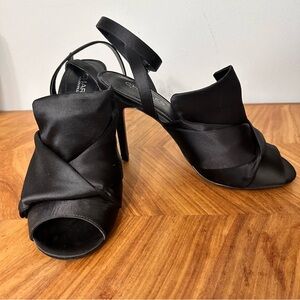 Charles David Black Satin Stiletto High Heels SZ 8 Elegant Special Occasion  EUC